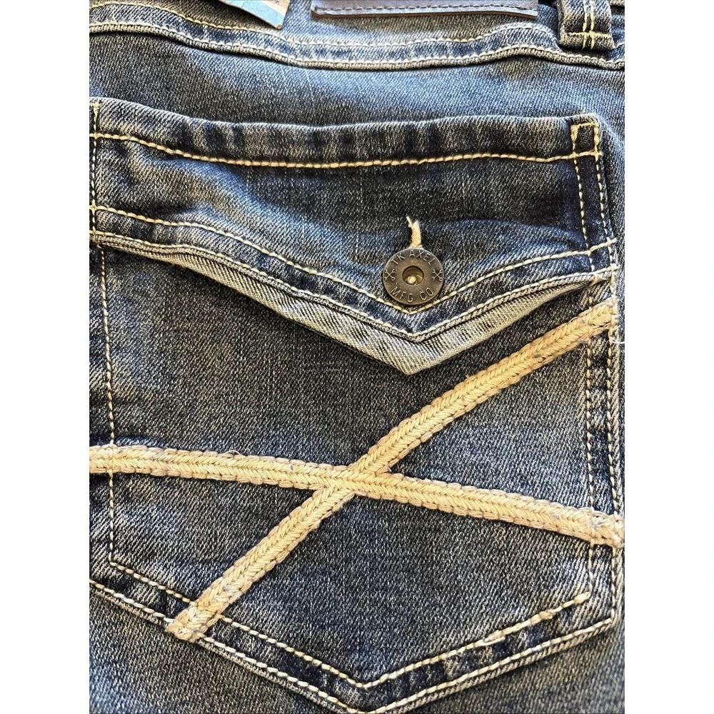 T.K. Axel Men's  32x32 NWT Slim Boot Cut Stretch Denim Blue Jeans